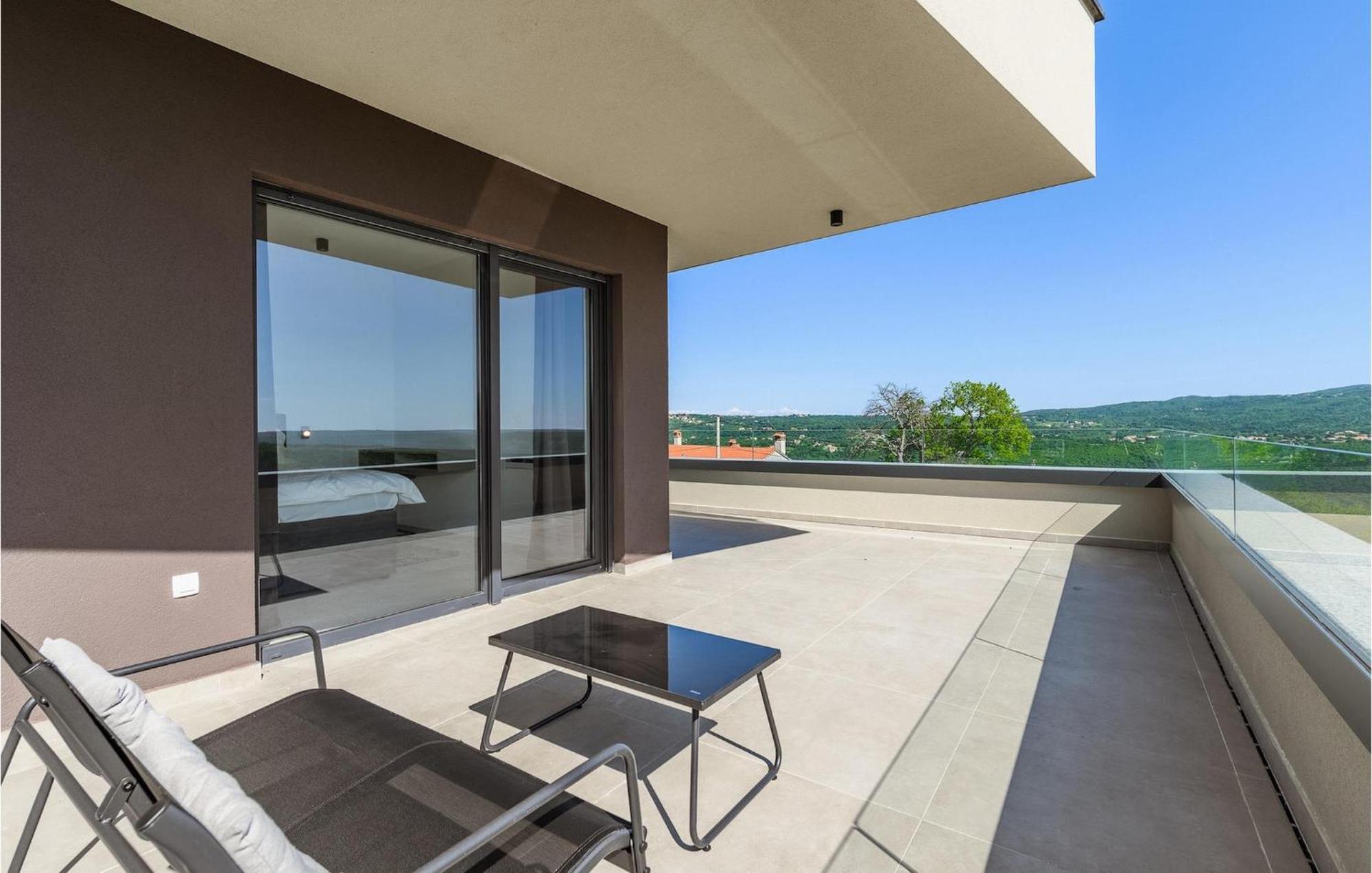 Villa De La Vie Rasa Exterior photo